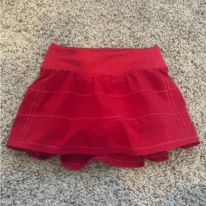 lululemon pace rival